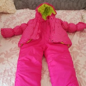 Snow suit. Cute!!
